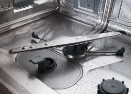 В посудомоечной машине не крутится разбрызгиватель